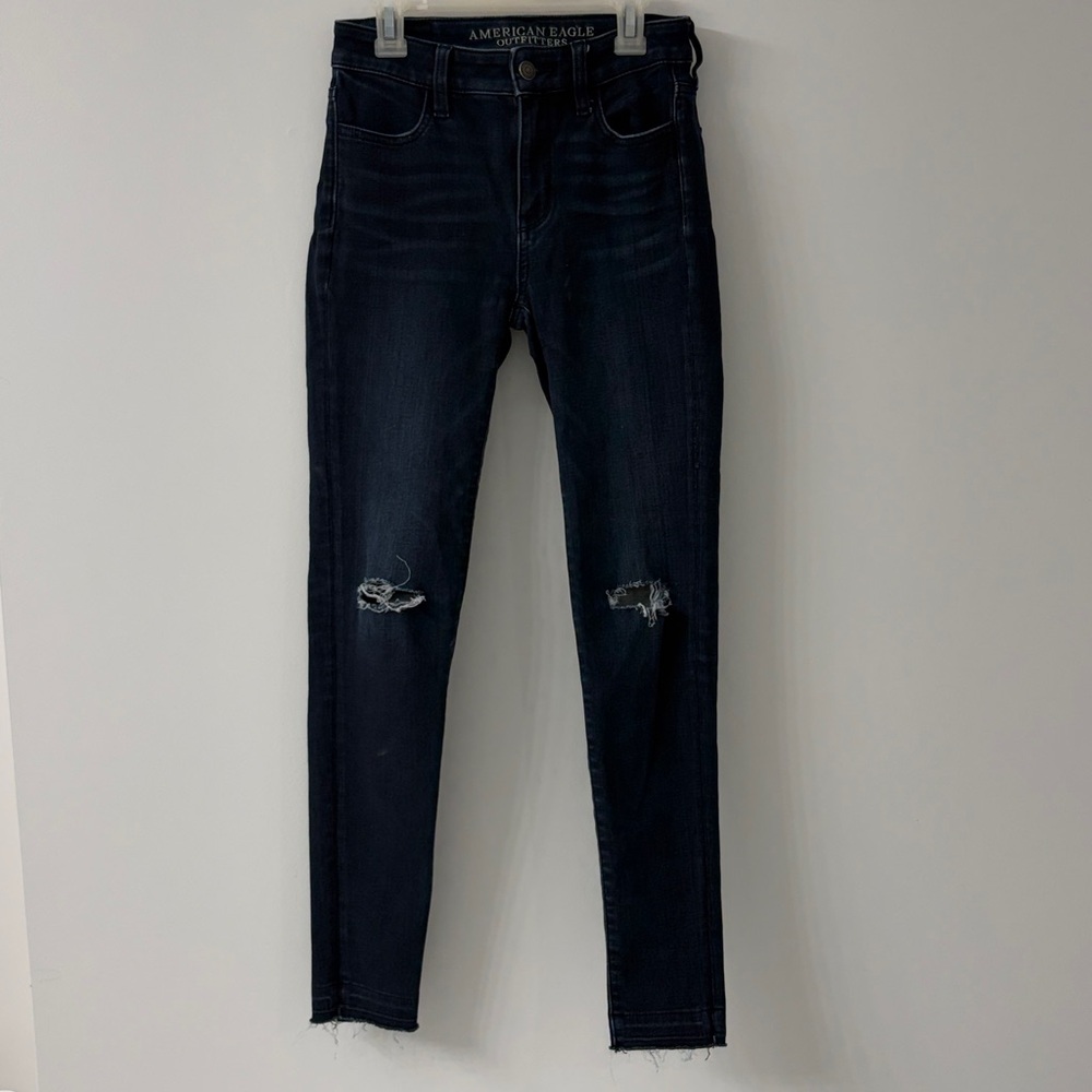American Eagle Super Stretch Ripped Jeans - Size 0